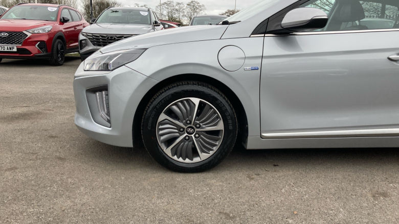 Hyundai IONIQ 1.6 GDi Plug-in Hybrid Premium SE 5dr DCT Hatchback